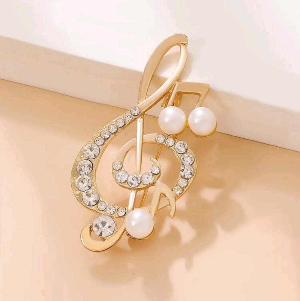 Elegant Gold Treble Clef Music Note Brooch with Faux Pearls And Rhinestones